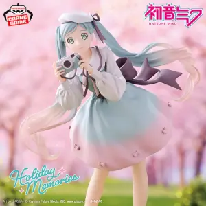 Hatsune Miku - Holiday Memories Camera Figure