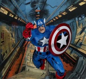 MCFARLANE MARVEL WV2 McFarlane Toys - Marvel Captain America 1:10th Scale Collectible with Scene (Captain America #100)AMERICA 1