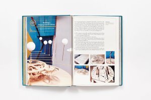 The Steampunk User's Manual: An Illustrated Practical and Whimsical Guide to Creating Retro-futurist Dreams