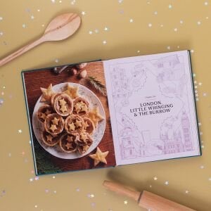 Harry Potter Official Wizarding World Cookbook: Spellbinding Meals from New York to Hogwarts and beyond!