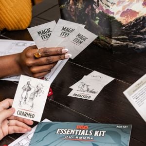 D&D Essentials Kit (Dungeons & Dragons Intro Adventure Set)