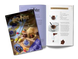Harry Potter: Make Your Own Chocolate Frogs: Silicone Chocolate Mold and Gift Box Set
